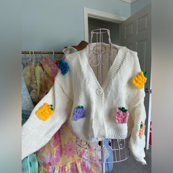 Sweaters - Fruit cardigan